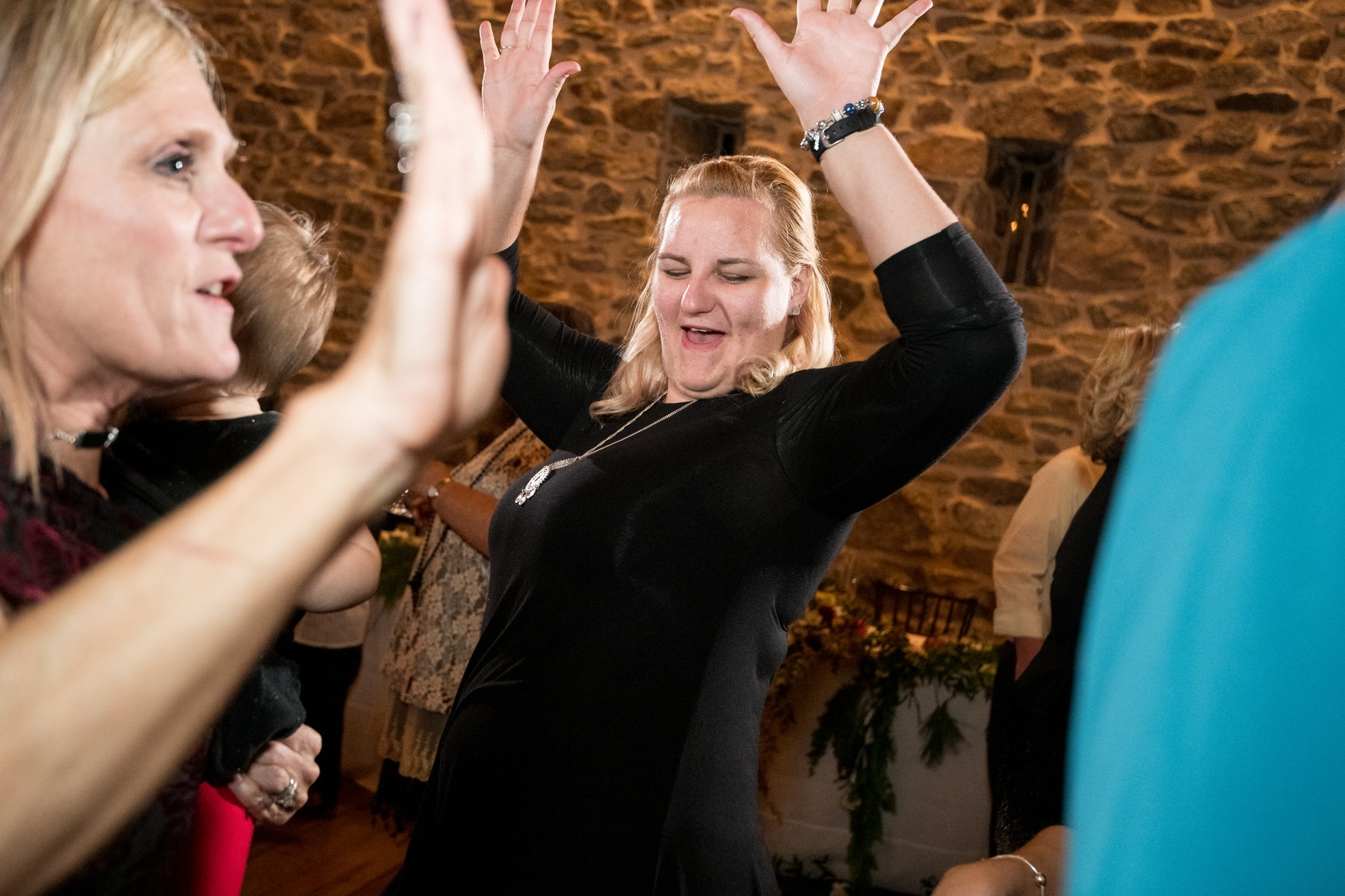 Harvest View Barn Hershey Farms Elizabethtown Pa wedding photography